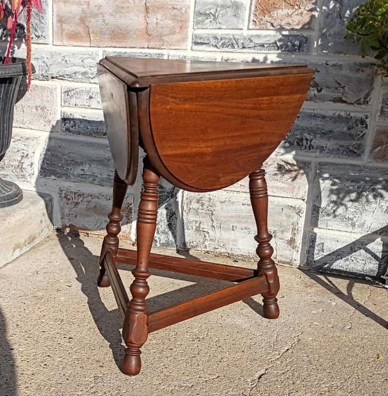 Vintage Mid Century Solid Wood Drop Leaf Clover Side End Coffee Table gallery