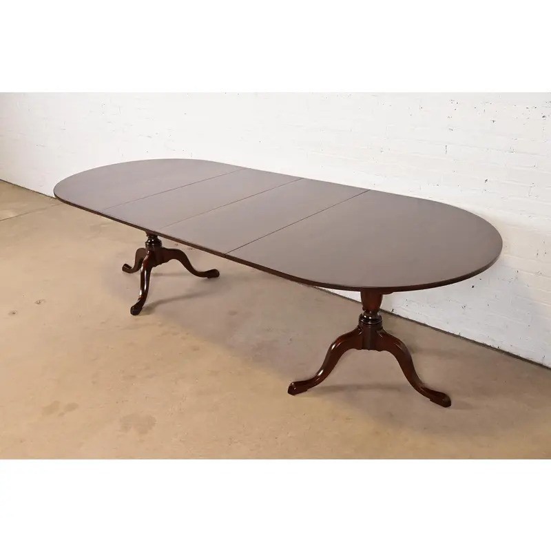 Kittinger Georgian Solid Mahogany Extension Dining Table, Newly Refinished