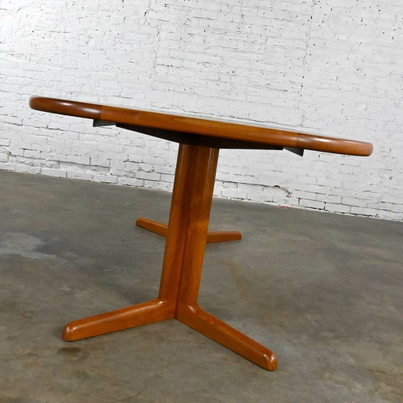 Teak Scandinavian Modern Expanding Dining Table with 2 Leaves Style Neils Moller gallery