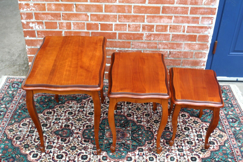 French Antique Maple Wood Louis XV Nesting Tables