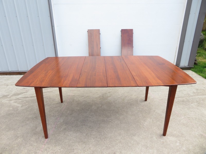 VINTAGE Mid Century WALNUT DINING TABLE W/ LEAVES by ACE HI FURNITURE Extending