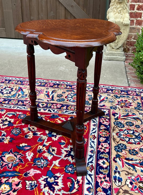 Antique English Clover Leaf End Table Side Table Accent Table Honey Tiger Oak gallery
