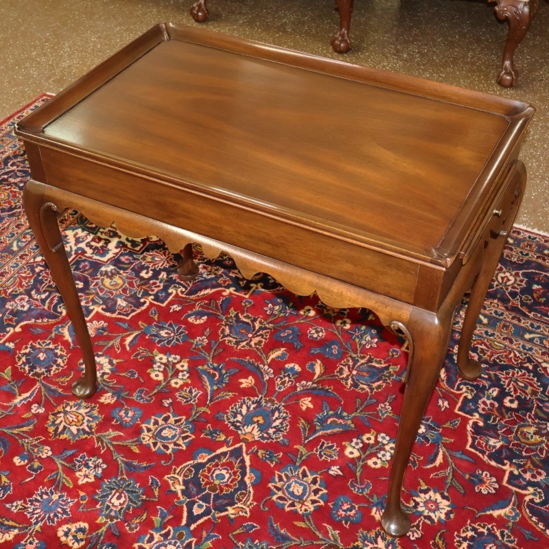 Kittinger Colonial Williamsburg Mahogany Queen Anne Style Tea Table gallery