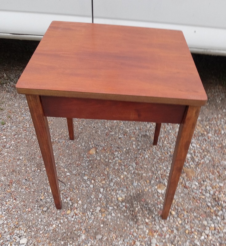Mid Century Mahogany Swivel TV Table / End Table (ET447) gallery