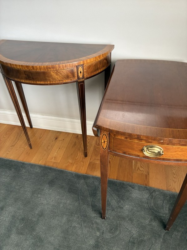Federal Style Councill Craftsmen Mahogany Inlaid Drop Leaf Pembroke Side Table gallery