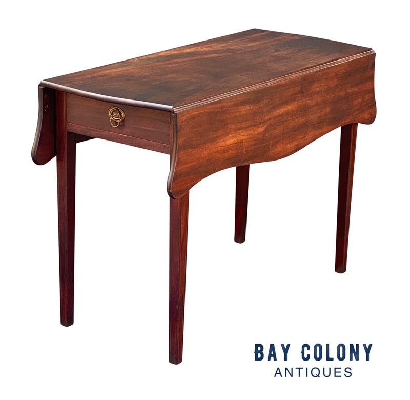 IMPORTANT ANTIQUE HEPPLEWHITE CONNECTICUT CHERRY INLAID DROPLEAF PEMBROKE TABLE gallery