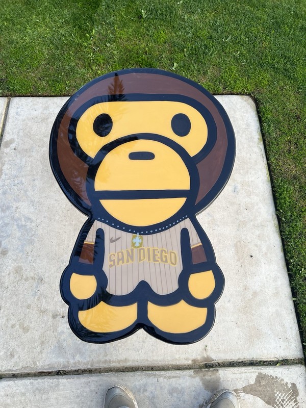 Baby Milo Coffee Table/baseball Fan By Hypnotic Art Design.Free shipping!!!!! gallery