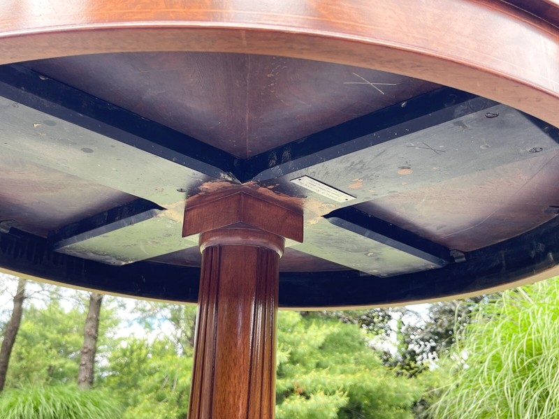 Early 20th Century Schmieg & Kotzian Center Hall Accent Table gallery