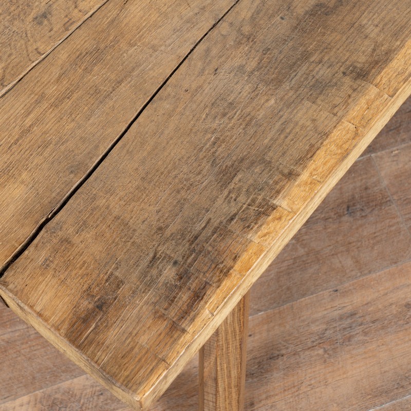 Early 20th Century Rustic Peg Leg Coffee Table gallery