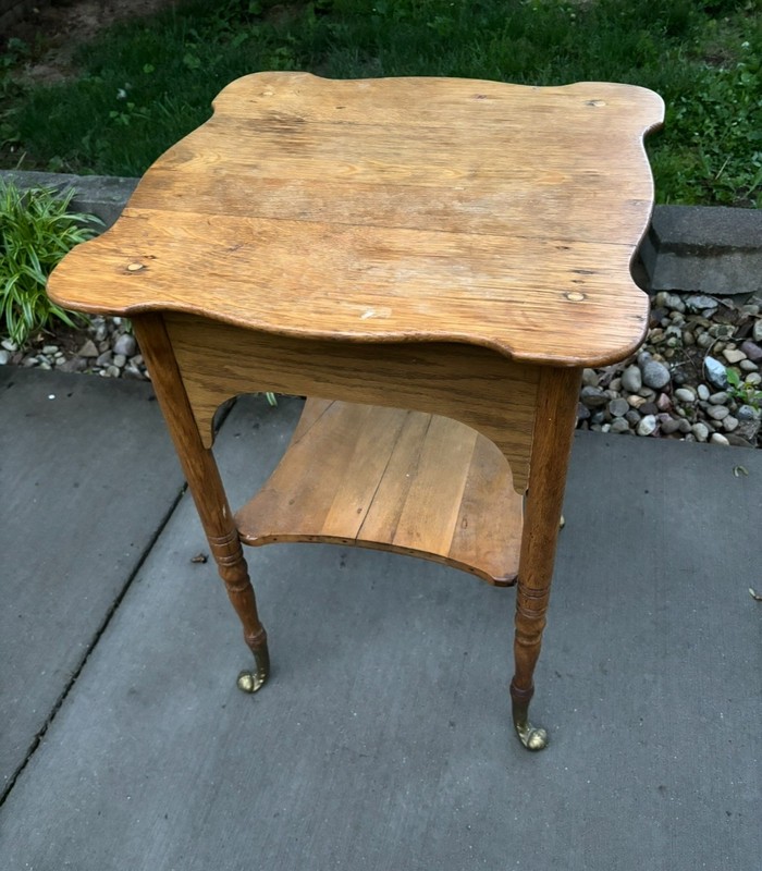 Victorian Antique Oak Parlour End Accent Table Carved Legs Brass Feet Lamp Table