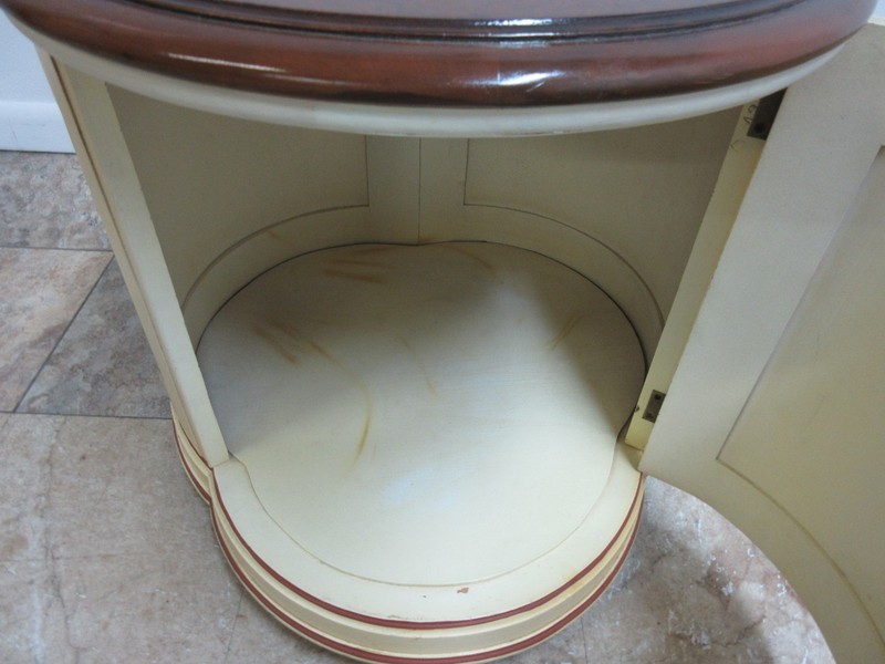 Vintage Custom Made Banded Clover Leaf Italian Regency Lamp End Table A gallery