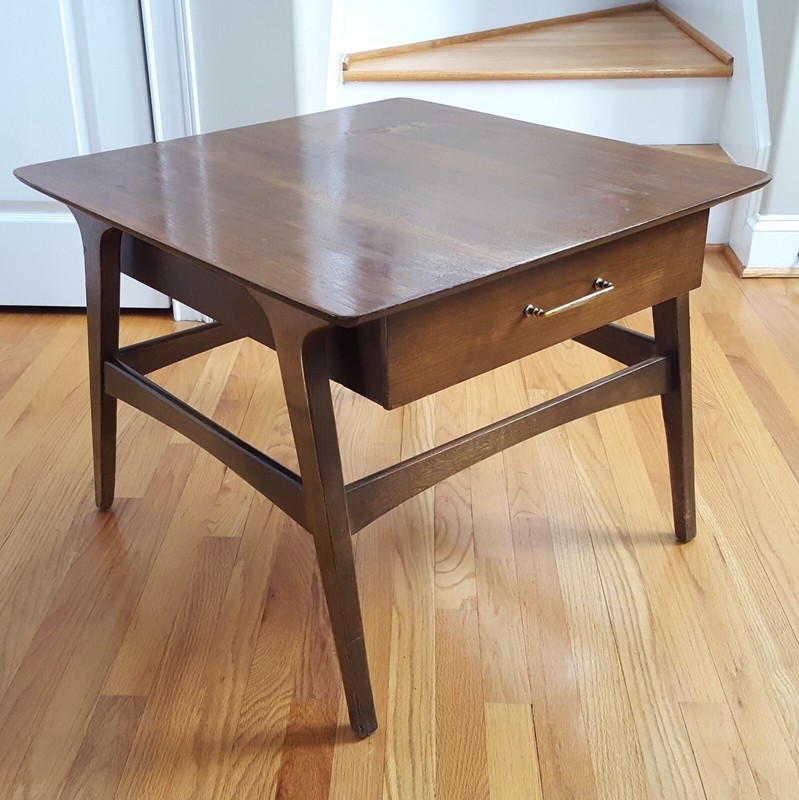 Vintage MCM Floating Design Side/End Table Unsigned Great Style & Lines!
