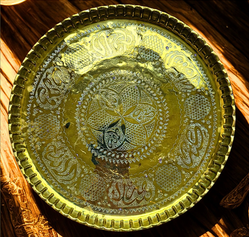 Premium Round Brass/Copper Table Top – Handcrafted in Lebanon – Stunning Artisan