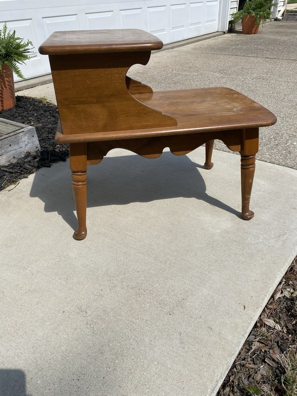 Ethan Allen Baumritter Heirloom Maple Nutmeg Step End Table gallery