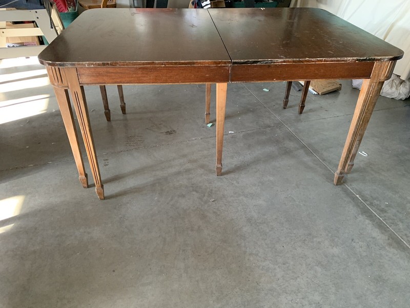 Antique Mahogany Table with three leaves 