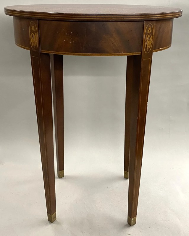 Kittinger Old Dominion Collection Oval Mahogany Side Table with Delicate Inlay gallery