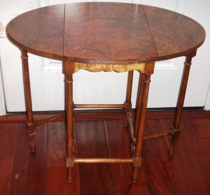 Baker Furniture Vintage Drop Leaf Side Table/ Gate Leg Burled Maple/Walnut Wood gallery