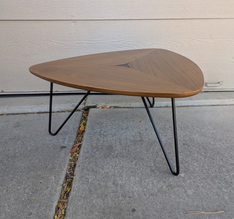 Mid Century Modern Style Guitar Pick Triangle Walnut Coffee Table Iron Legs K82 gallery