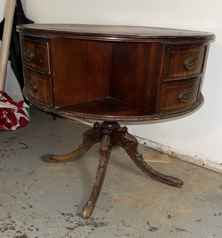 Gorgeous Mahogany Drum Table