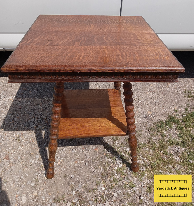 Quartersawn Oak Parlor Table / Center Table (JLC-PRT137)