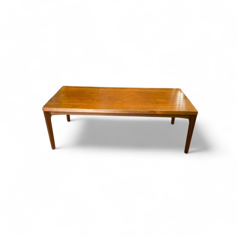 Circa 1960s Henning Kjaernulf for Vejle Stole & Møbelfabrik, Teak Coffee Table