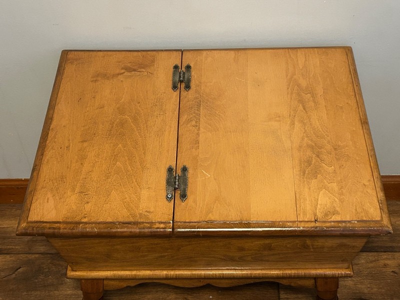 50s VTG Mid-century Heywood-Wakefield dough box side table #1223 24.75x21x20” gallery