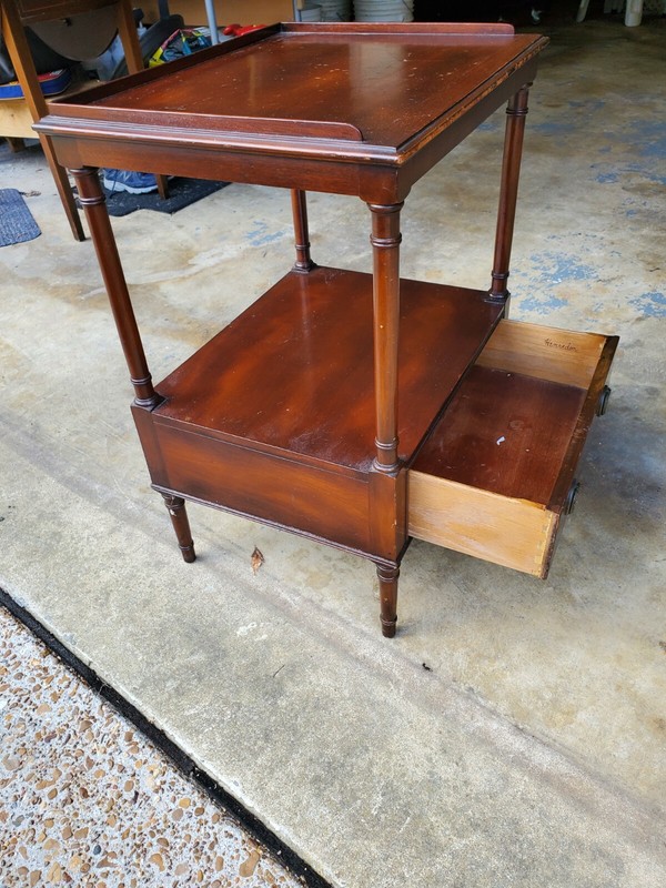 HENREDON FURNITURE NIGHTSTAND END TABLE MAHOGANY gallery