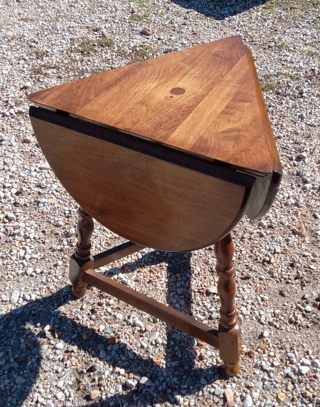 Mid Century Cherry Drop Leaf End Table / Side Table (ET681)