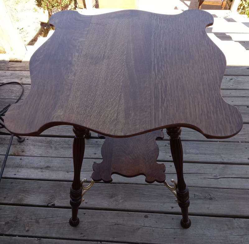 Carved Quartersawn Oak Oval Parlor Table Center Table (PRT28)