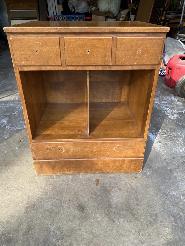 Ethan Allen Baumritter Heirloom Maple Nutmeg CRP Base Record Cabinet