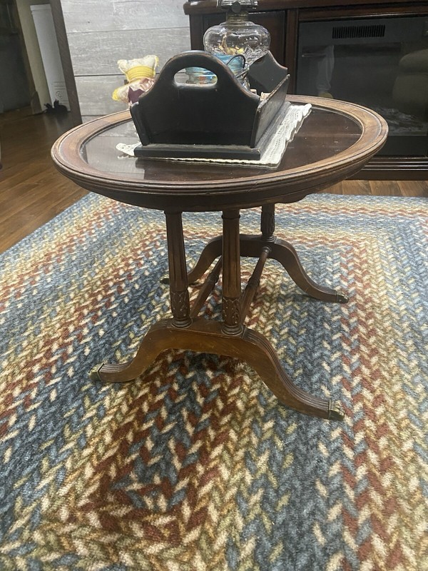 Grand Rapids Oval Coffee Table/Brass Claws gallery