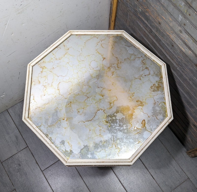 Vintage Hollywood Regency Italian Neoclassical Octagonal Pedestal Accent Table gallery