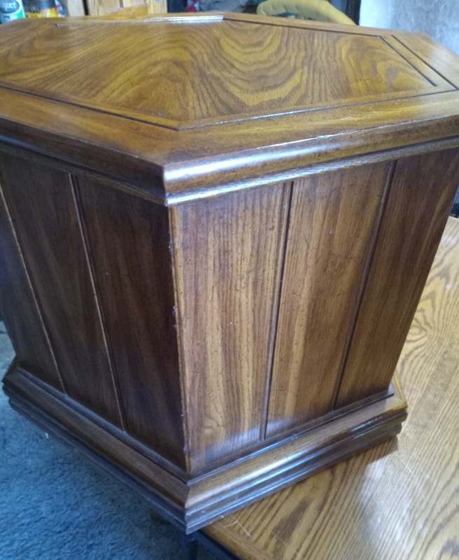 Mid Century Oak Hexagon End Table / Side Table (ET192) gallery