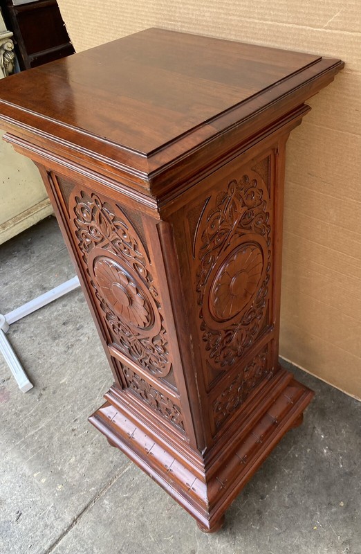 WALNUT CARVED PEDESTAL, ATTR. PABST gallery