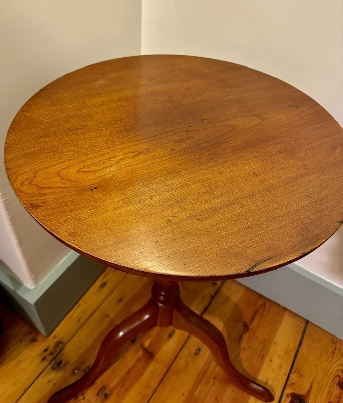 Queen Anne Cherry Candlestand With Cabriole Legs gallery