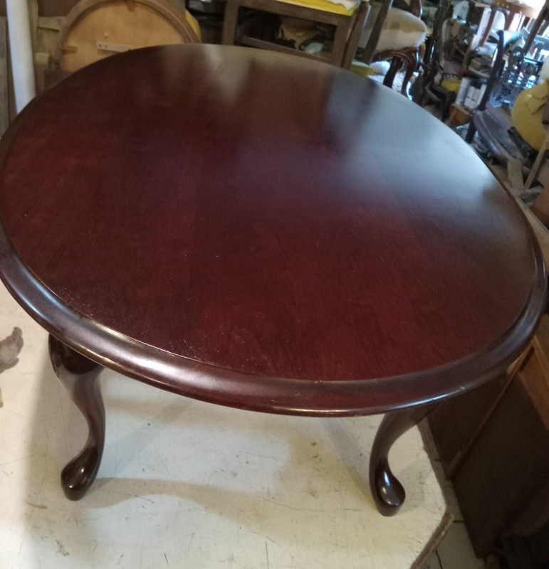 Mid Century Cherry Oval Coffee Table (CT446)