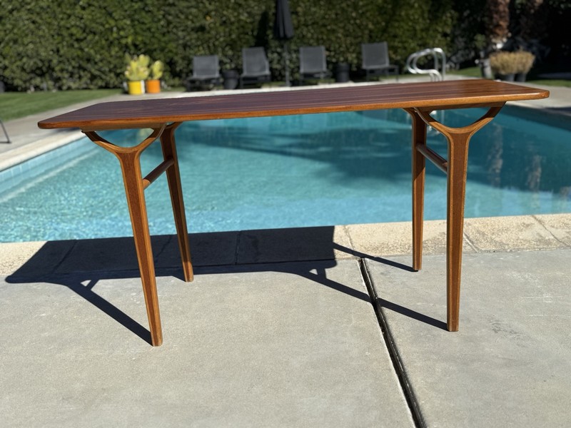 6900 AX’ Coffee Table by Peter Hvidt & Orla Molgaard Nielsen for Fritz Hansen