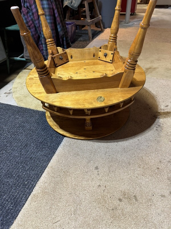 Vintage Cushman Colonial Fairfield Round Tier Table gallery