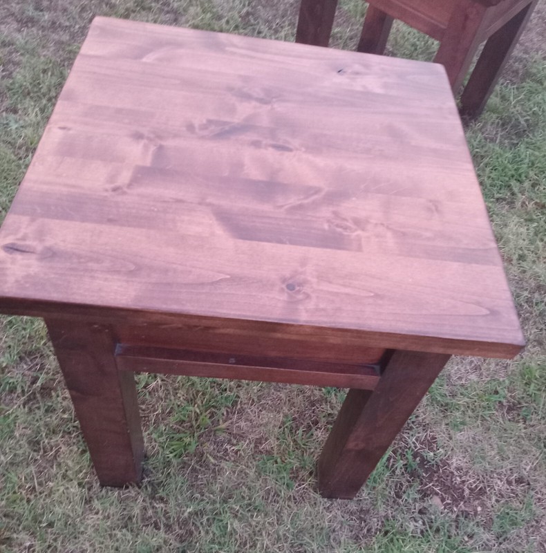 Solid Alder Wood End Table with Walnut Stain/ Side Table (ET501) gallery