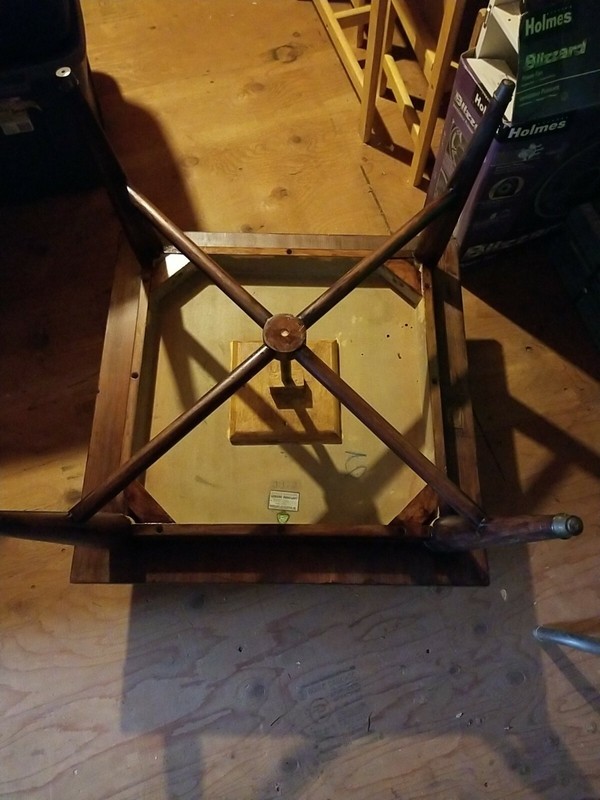 Imperial Mahogany "square & round" Tier Table gallery