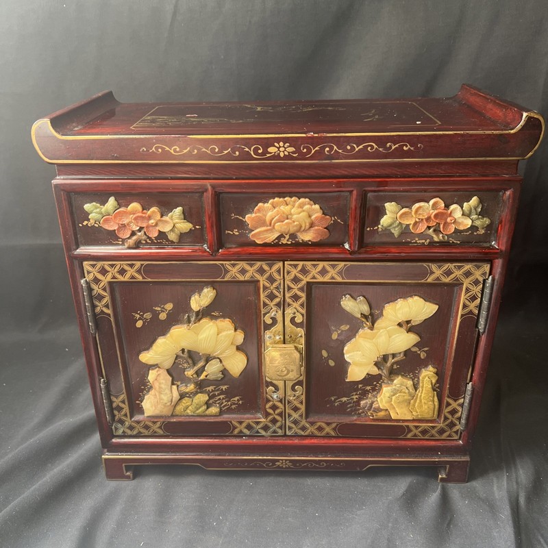 Vintage Oriental Asian Hand Painted Table Cabinet Cherry Wood W/ Mother Pearl