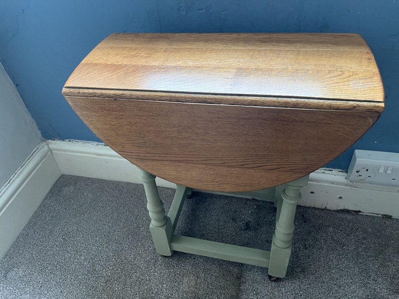Oak Gate Leg Table–smaller size