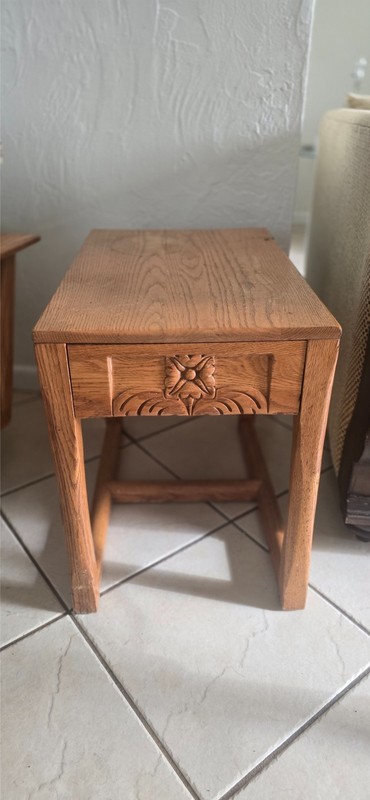 Set Of 2 Jamestown Lounge Co. British Oak Hand Carved End Tables W/drawer