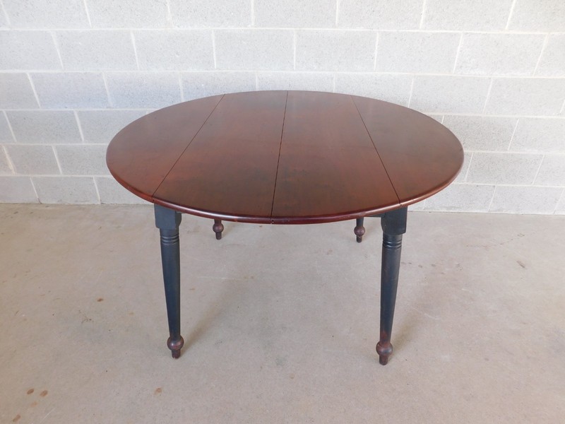 Great Windsor Chair Co Round Shaker Farmhouse Style Dining Table 46″W