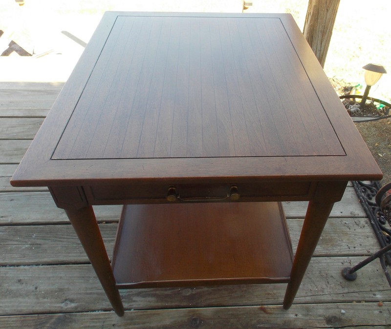 Mid Century Mahogany End Table / Side Table by Imperial (RP-ET77)