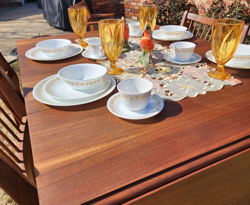 MCM Craddock Refinished Walnut Scissor Leg Table and 6 Chairs gallery