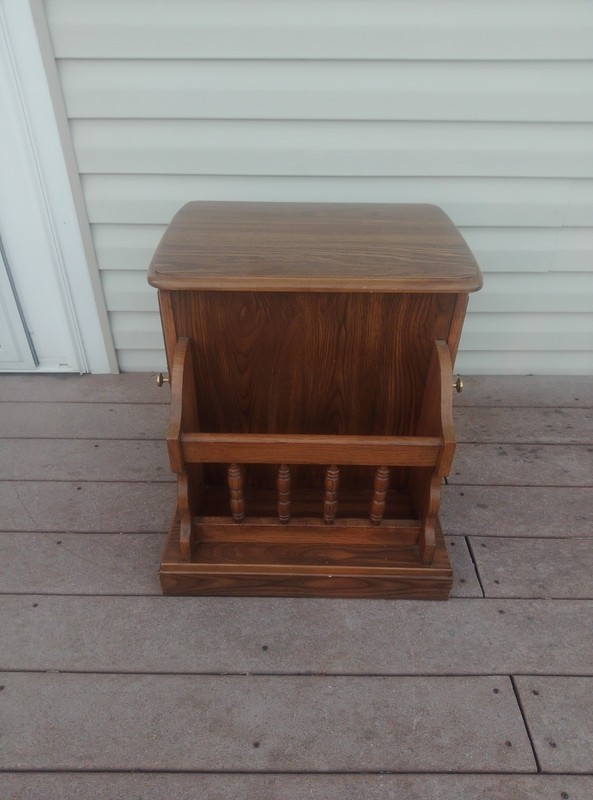 Vintage Amish End Table Mazine Holder