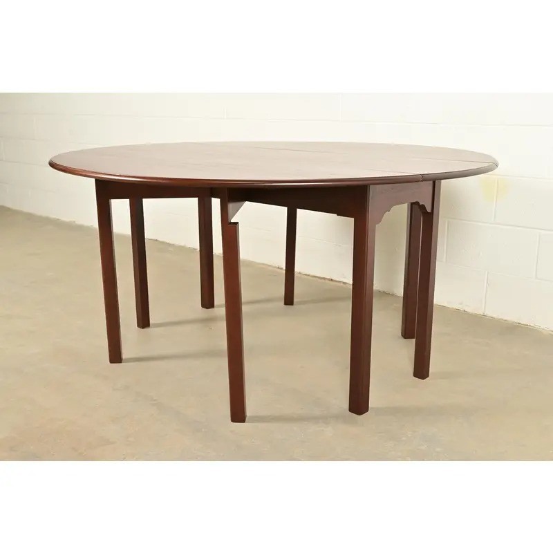 Kittinger Georgian Mahogany Gate Leg Drop Leaf Dining Table, Newly Refinished gallery