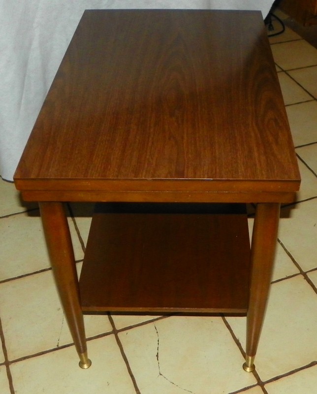 Mid Century Walnut Formica Top End Table / Side Table by Mersman (ET288) gallery