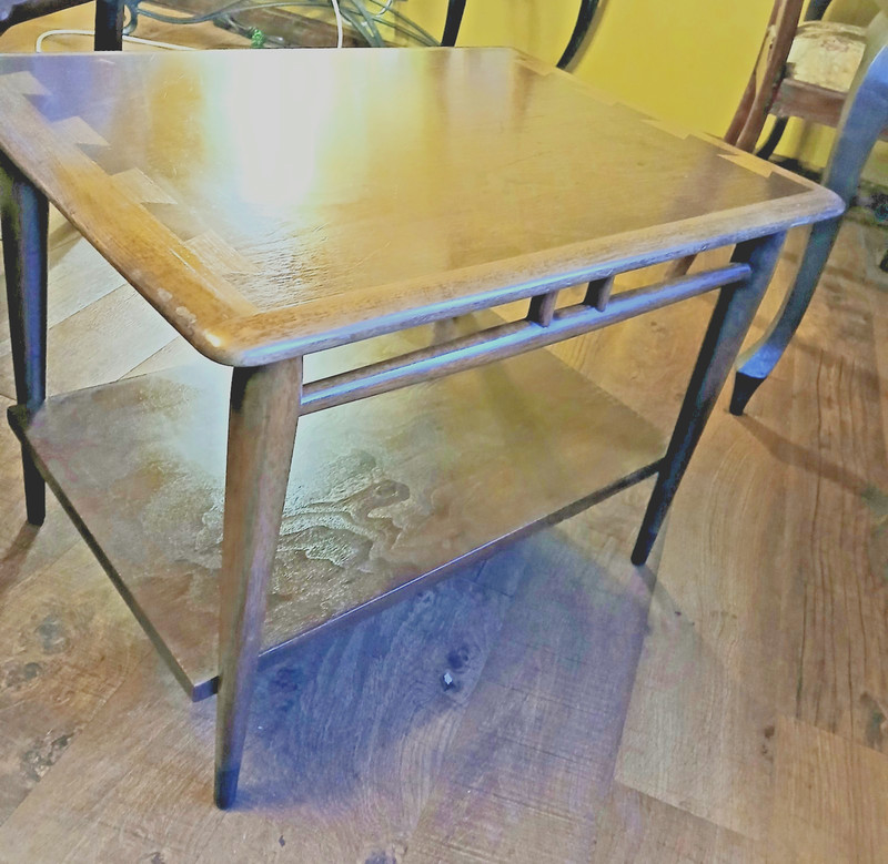 Vintage Lane Acclaim 2 Tier Walnut Dovetail Side Table Retro MCM gallery